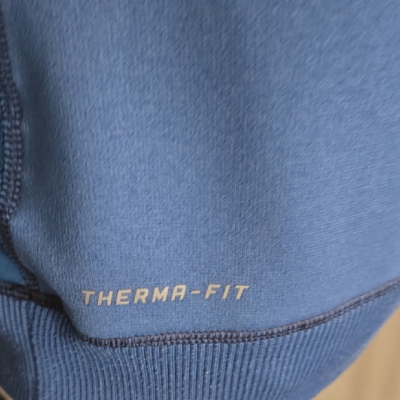 Nike Royal Blue Therma-Fit  Hoodie with a Embroidered Metallic Logo - Picture 4 of 6